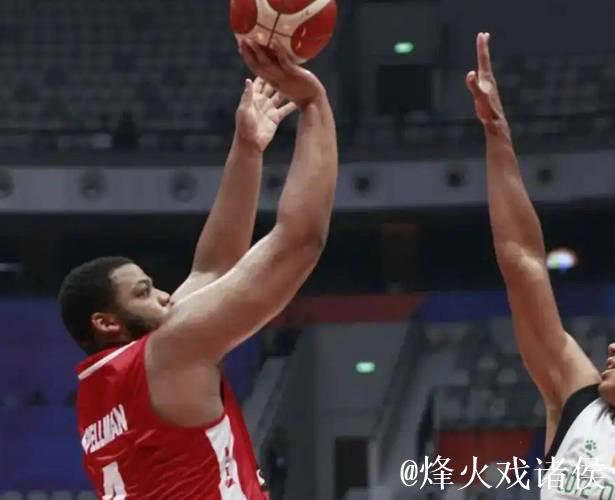 斯佩尔曼半场12分钟贡献5分1板2断，投篮命中率偏低